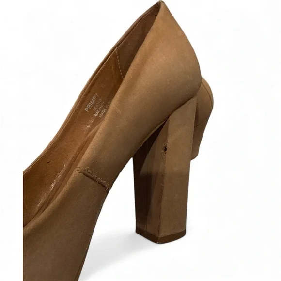 Steve Madden Nude Pointed Toe Heels - Picture 5 of 6